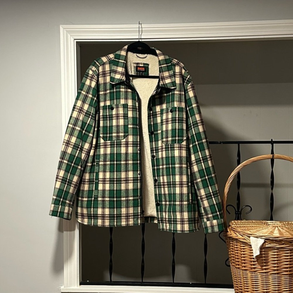 Men's Green Plaid Jacket w/ Sherpa lining